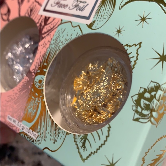 🎉😊💋Winky Lux Face Foil in silver and Gold😱🎉😍 - Picture 9 of 10